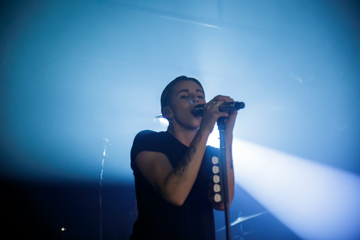 Pvris @ Trix Club, picture 13, photographed by Peter Smet - FrontView Magazine