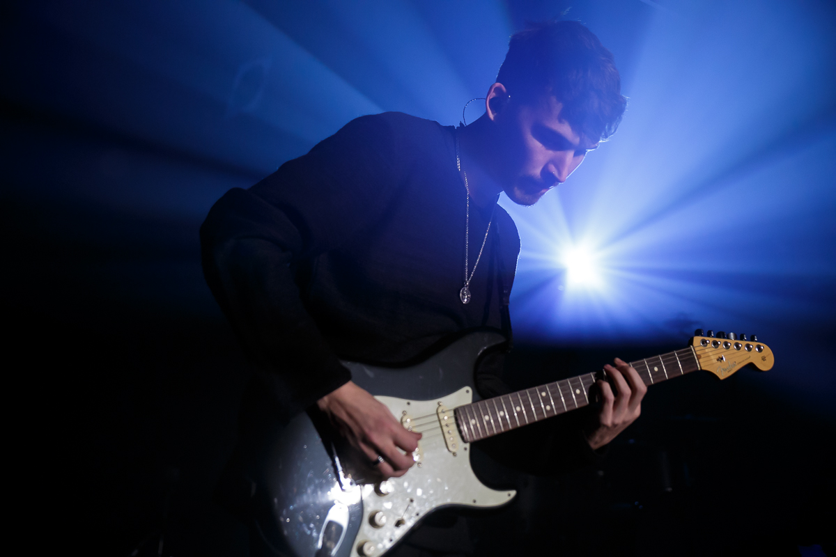 Pvris @ Trix Club, picture 16, photographed by Peter Smet - FrontView Magazine