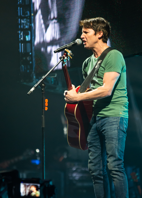 James Blunt @ Vorst Nationaal, foto 5, foto's door Heidi Nys - FrontView Magazine