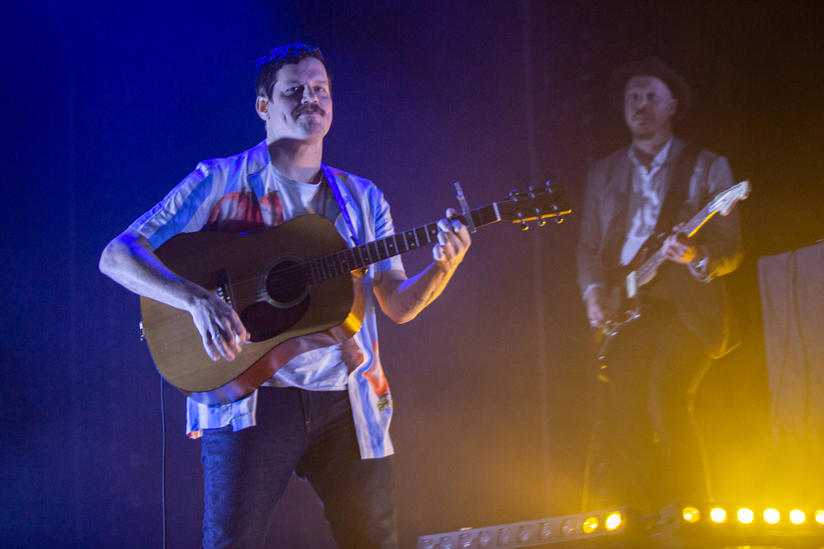 Bear's Den @ Vorst Nationaal, picture 5, photographed by David Johnson - FrontView Magazine