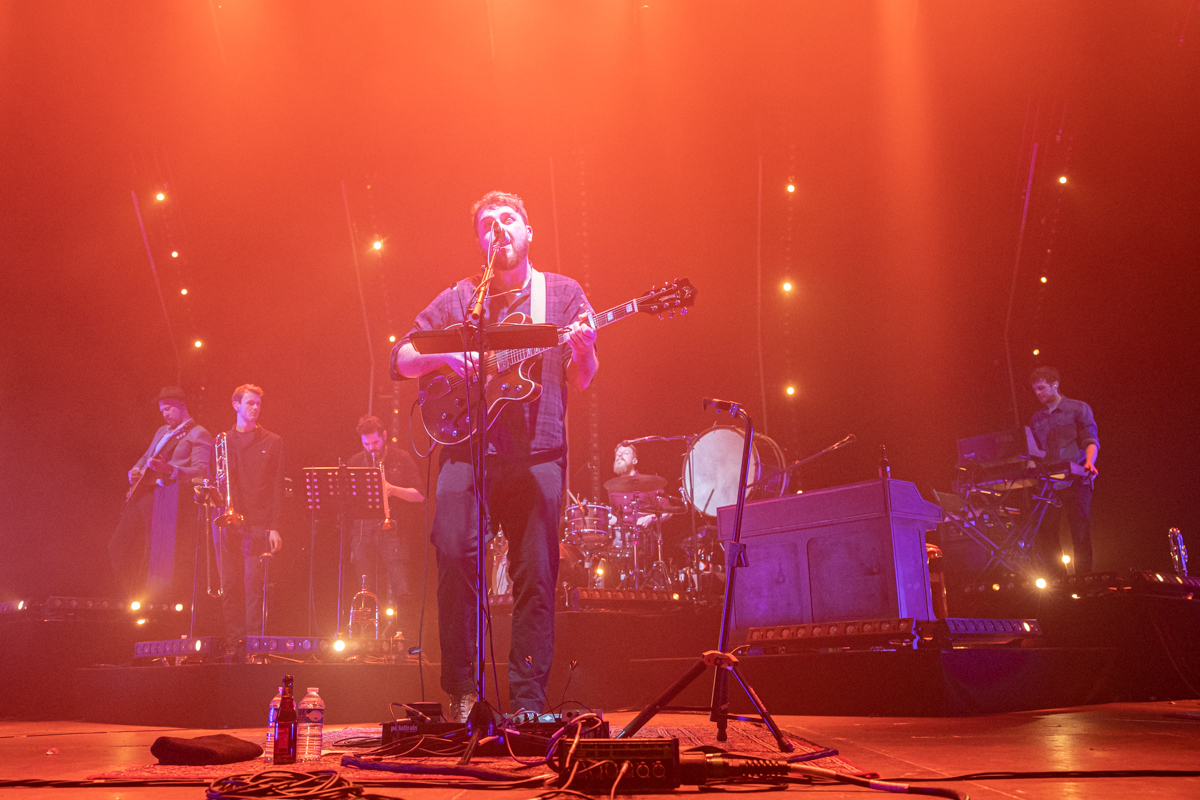 Bear's Den @ Vorst Nationaal, picture 10, photographed by David Johnson - FrontView Magazine
