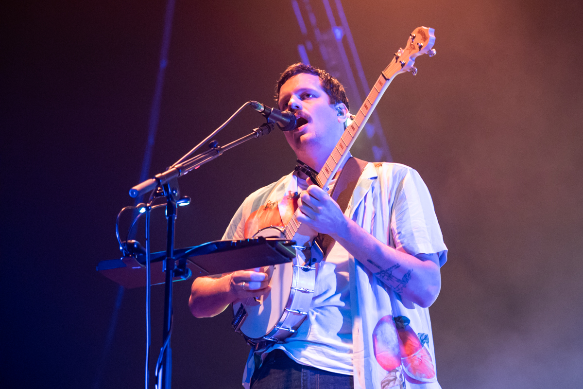 Bear's Den @ Vorst Nationaal, picture 14, photographed by David Johnson - FrontView Magazine