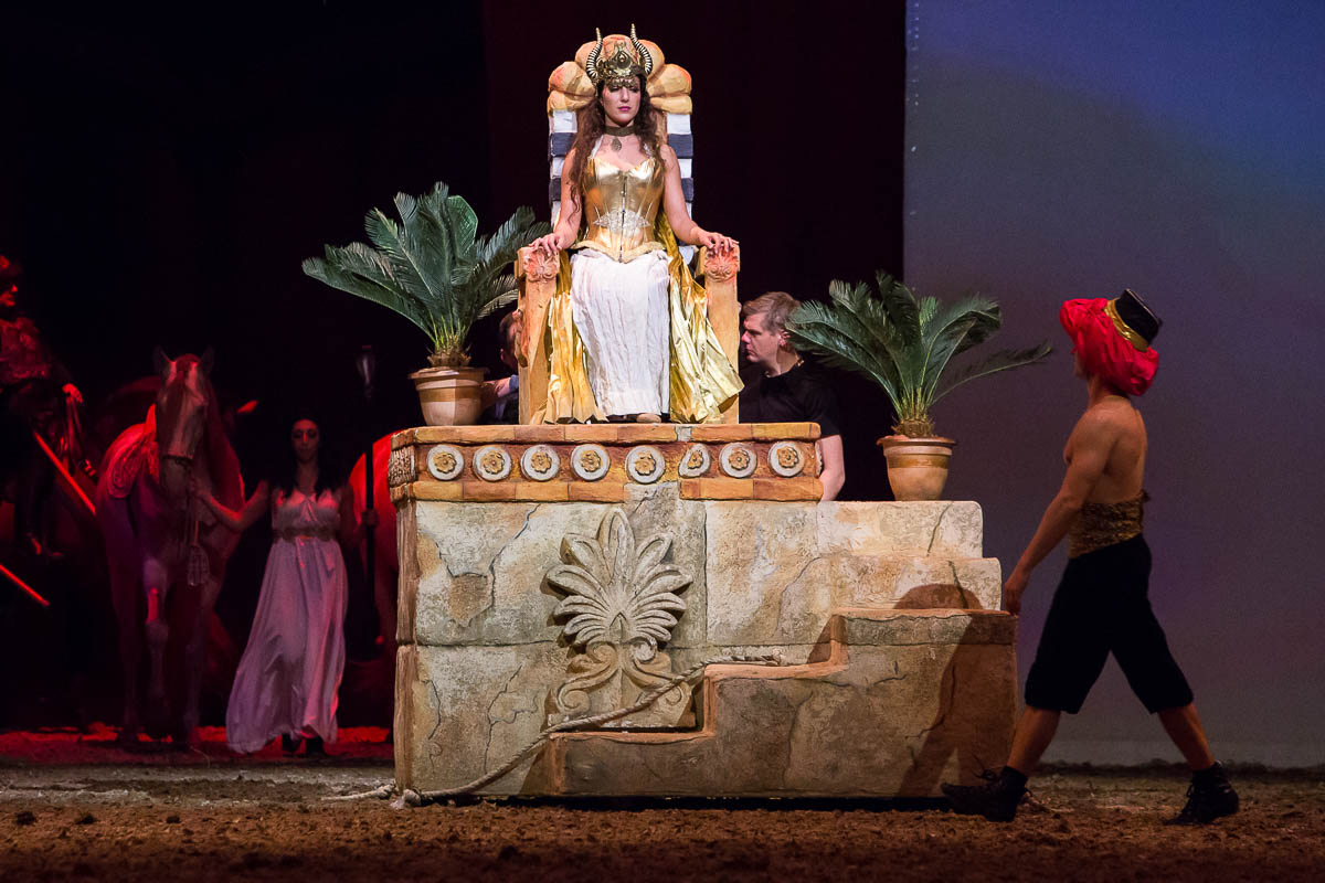 Cavalluna Legend of the desert @ Sportpaleis, picture 2, photographed by Marc Verdonck - FrontView Magazine