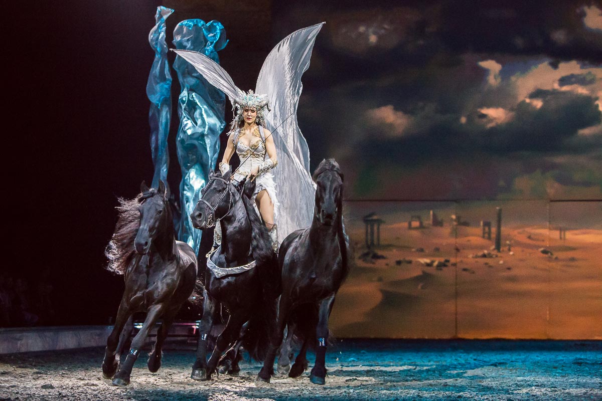 Cavalluna Legend of the desert @ Sportpaleis, picture 44, photographed by Marc Verdonck - FrontView Magazine