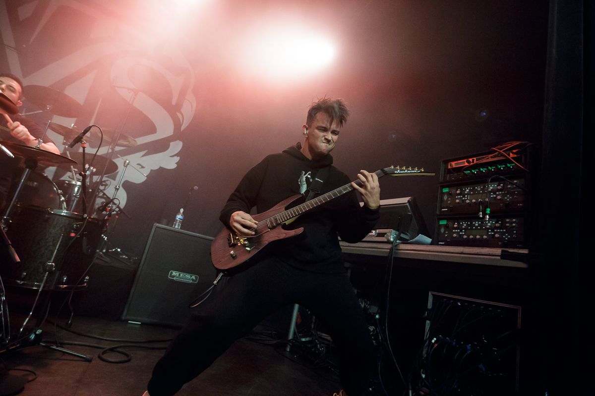 Make Them Suffer @ Dynamo Eindhoven, foto 11, foto's door Peter Smet - FrontView Magazine