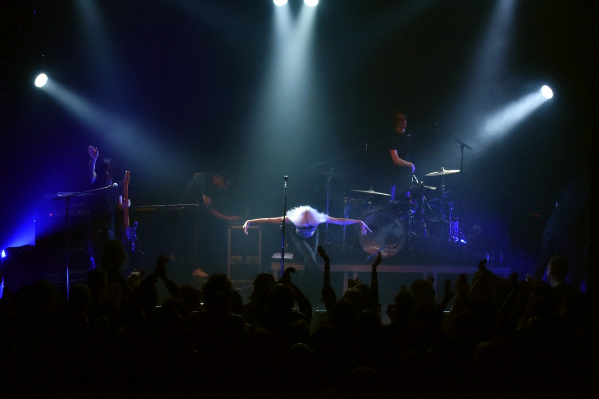 Vive la Fête (Try-out) @ Nosta, picture 10, photographed by Luc Klinckaert - FrontView Magazine