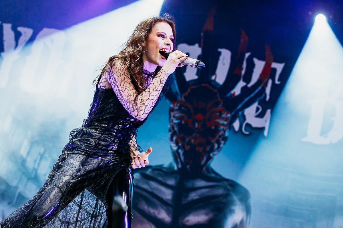 Beyond The Black @ Autoarena Oberhausen, picture 7, photographed by Dorien Goetschalckx - FrontView Magazine