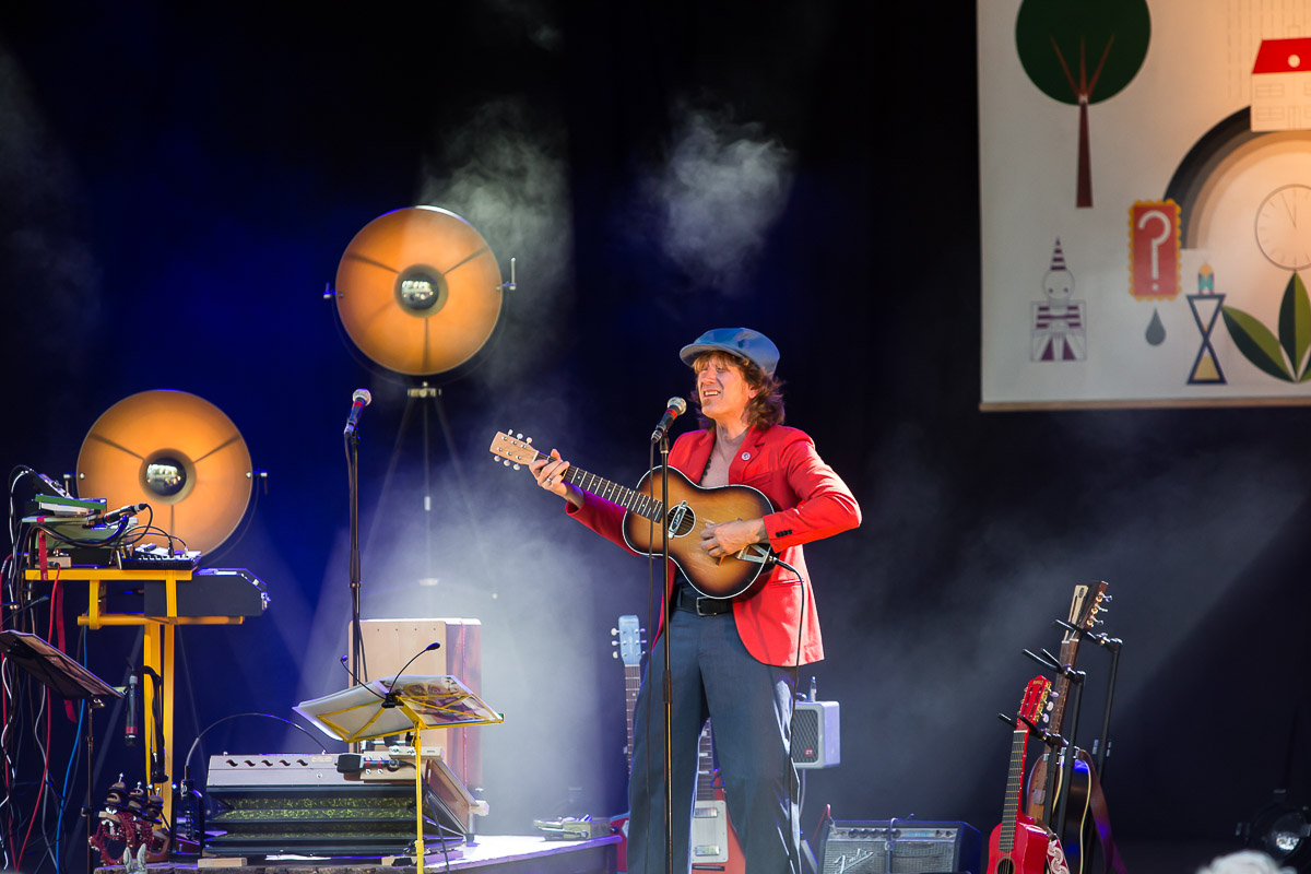 Stef Kamil Carlens (solo) @ OLT Rivierenhof, picture 5, photographed by Marc Verdonck - FrontView Magazine