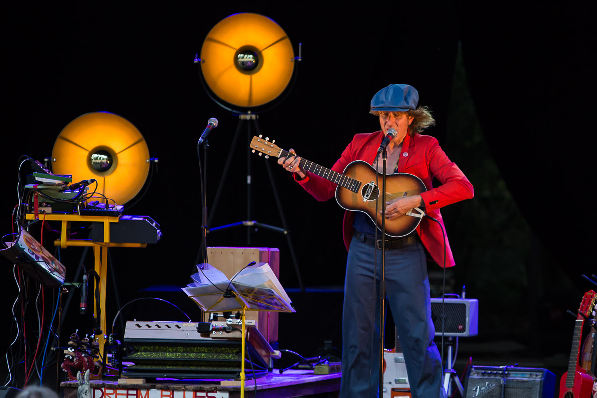 Stef Kamil Carlens (solo) @ OLT Rivierenhof, picture 7, photographed by Marc Verdonck - FrontView Magazine