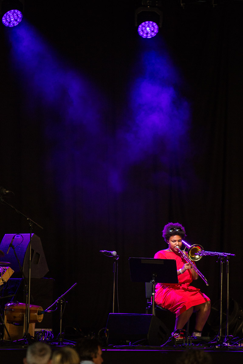 Nabou Claerhout (solo) @ Jazz Middelheim, picture 2, photographed by Marc Verdonck - FrontView Magazine
