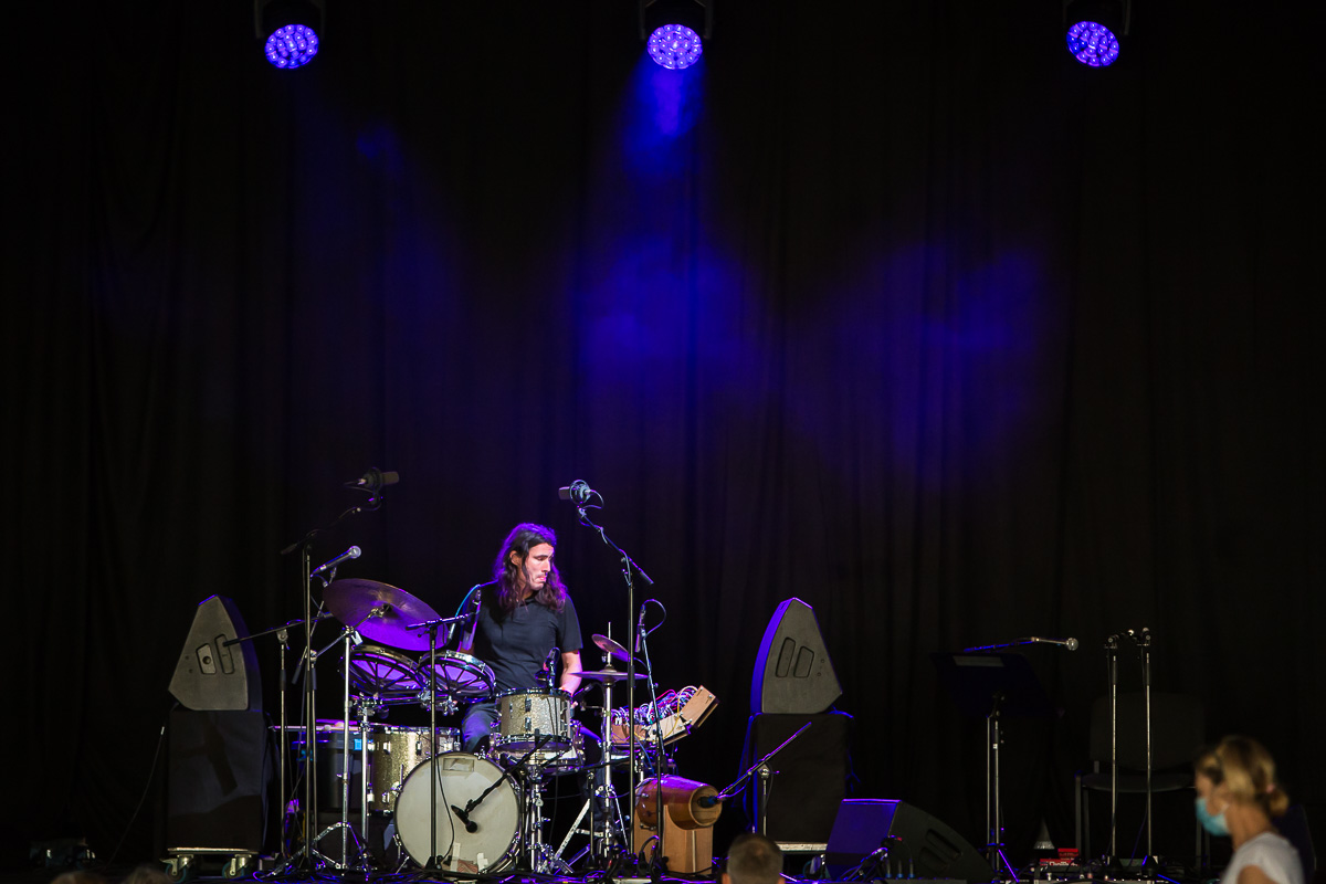 Simon Segers solo @ Jazz Middelheim, picture 2, photographed by Marc Verdonck - FrontView Magazine