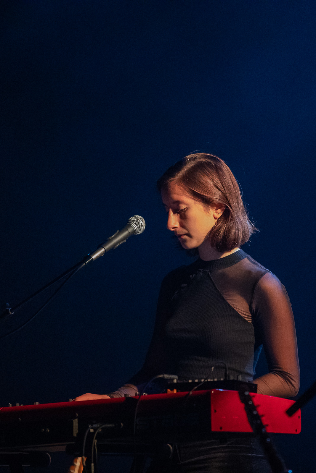Noa Lee @ Ancienne Belgique, picture 1, photographed by Jürgen Bruynooghe - FrontView Magazine