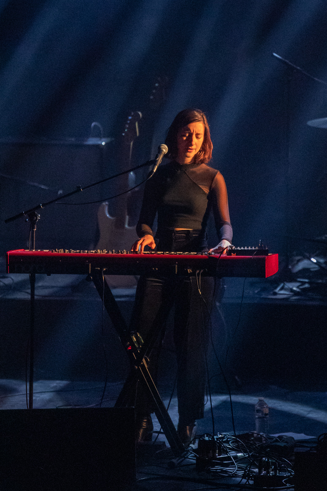 Noa Lee @ Ancienne Belgique, picture 4, photographed by Jürgen Bruynooghe - FrontView Magazine
