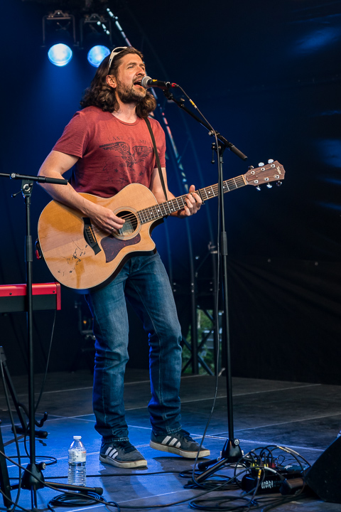 Tom Helsen @ Sunset Sessies by Hangar 3020, picture 2, photographed by Jürgen Bruynooghe - FrontView Magazine