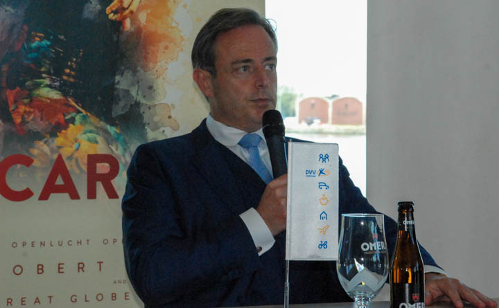 Persconferentie Klassiek in het park, aan zee en aan de Schelde @ Royal Yacht Club Linkeroever, picture 2, photographed by Peter Minnebo - FrontView Magazine