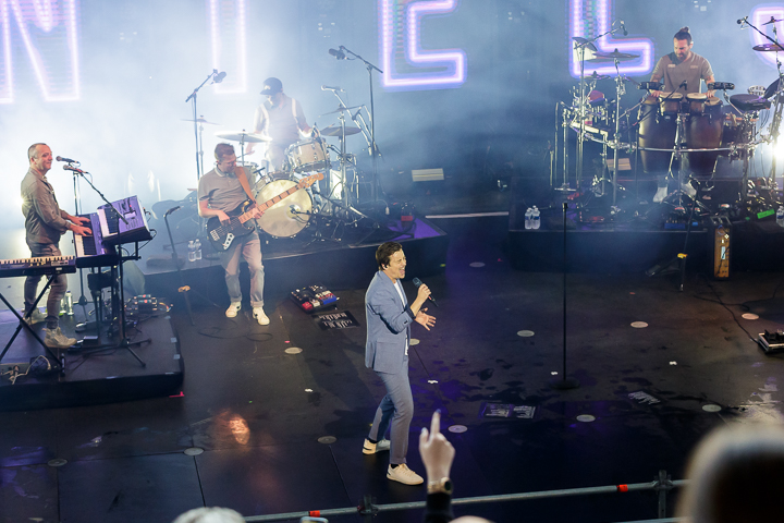 Niels Destadsbader Het dak eraf - Ghelamco Arena, foto 6, foto's door Peter Smet - FrontView Magazine