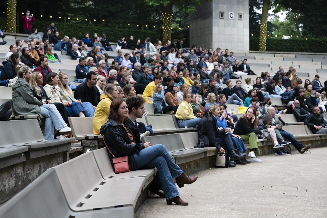 Aili @ OLT Rivierenhof, picture 1, photographed by Sandra Van Watermeulen - FrontView Magazine