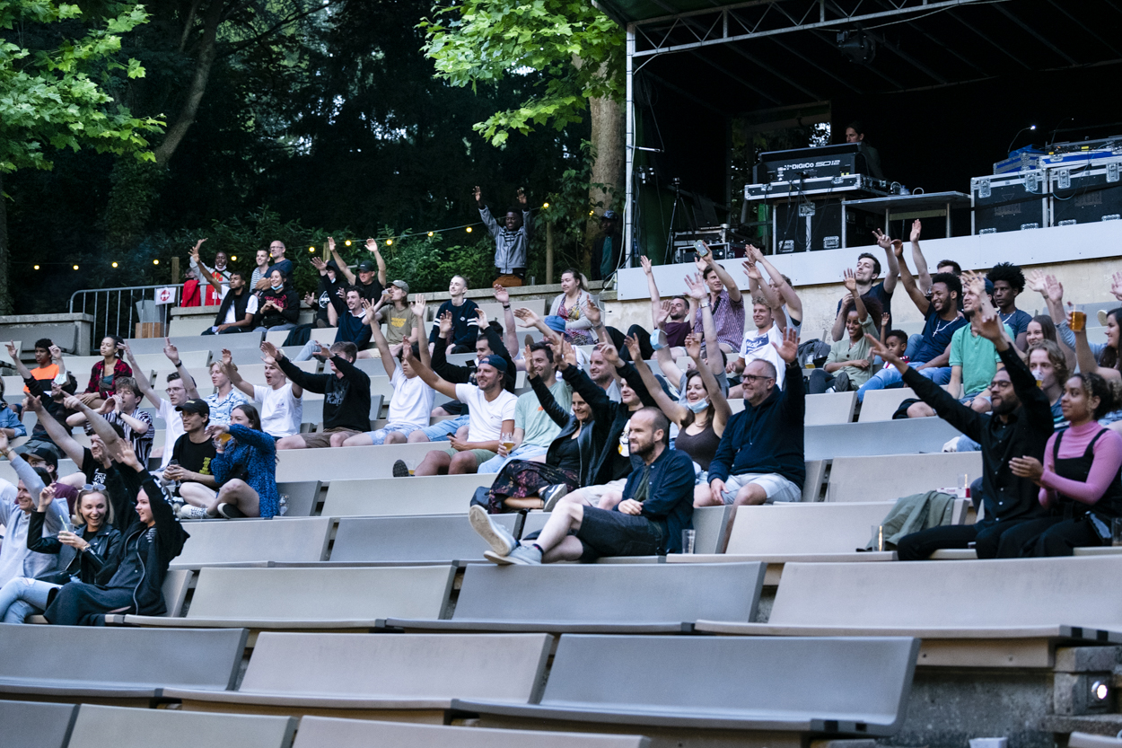 DIKKE @ OLT Rivierenhof, picture 18, photographed by Sandra Van Watermeulen - FrontView Magazine