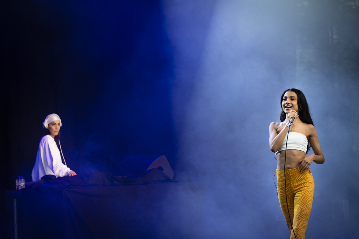 LYNA @ OLT Rivierenhof, picture 10, photographed by Sandra Van Watermeulen - FrontView Magazine