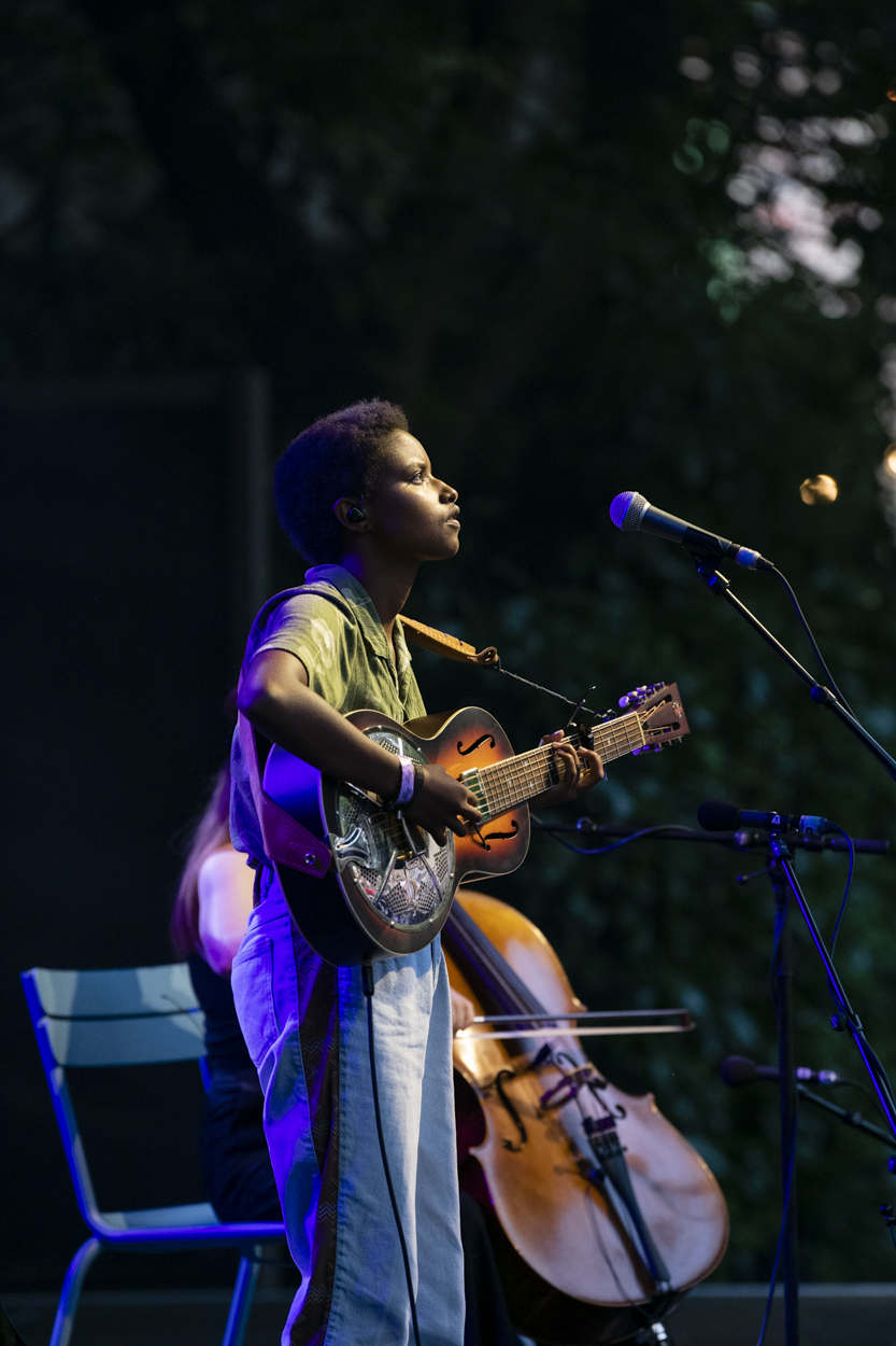 Meskerem Mees @ OLT Rivierenhof, picture 15, photographed by Sandra Van Watermeulen - FrontView Magazine