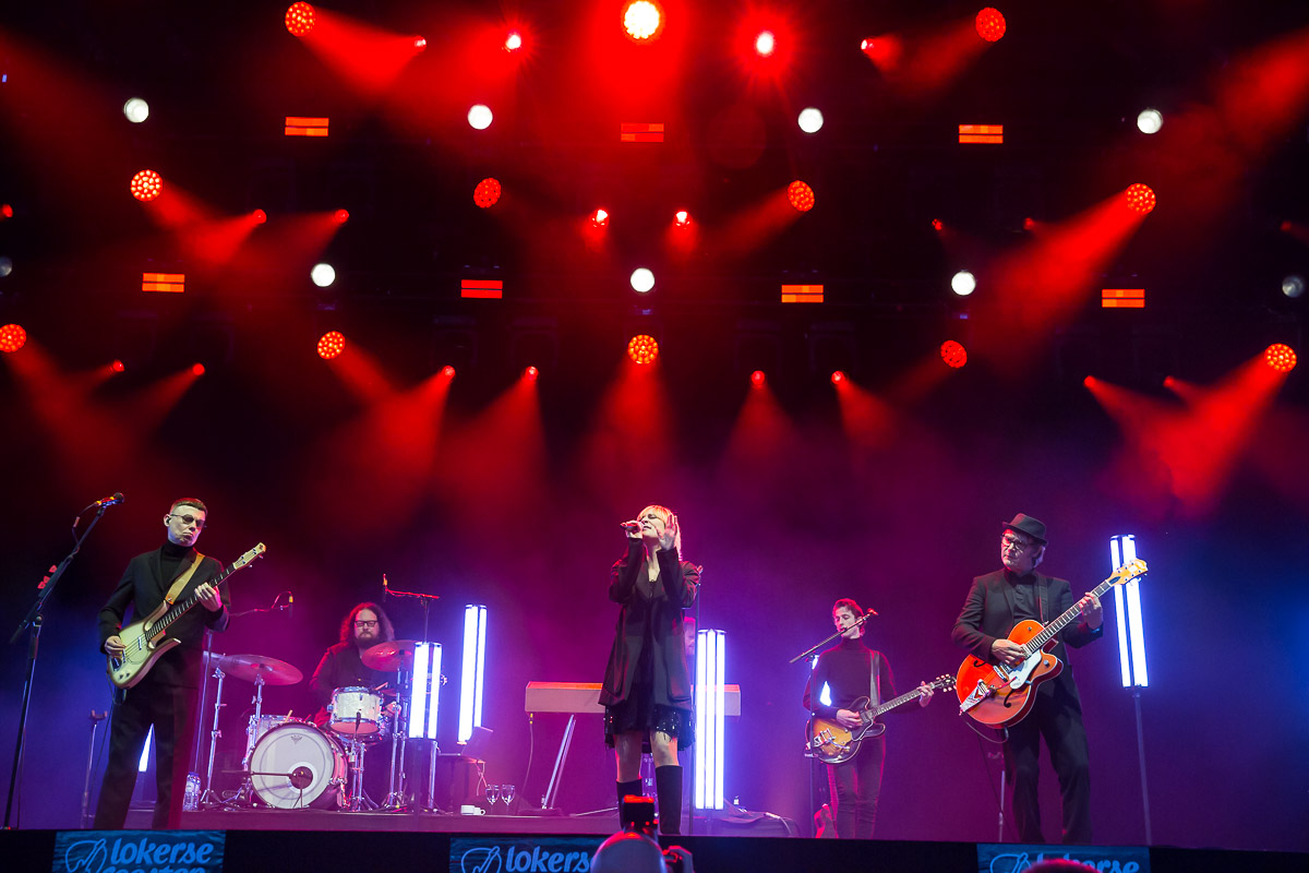 Hooverphonic @ Lokerse feesten, picture 4, photographed by Marc Verdonck - FrontView Magazine