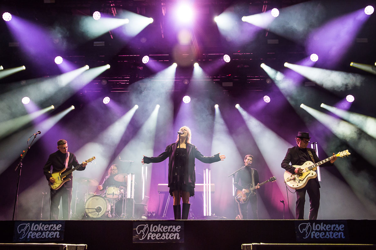 Hooverphonic @ Lokerse feesten, picture 14, photographed by Marc Verdonck - FrontView Magazine