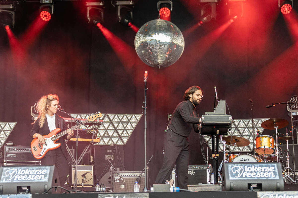 Tin Fingers @ Lokerse Feesten, picture 1, photographed by David Johnson - FrontView Magazine