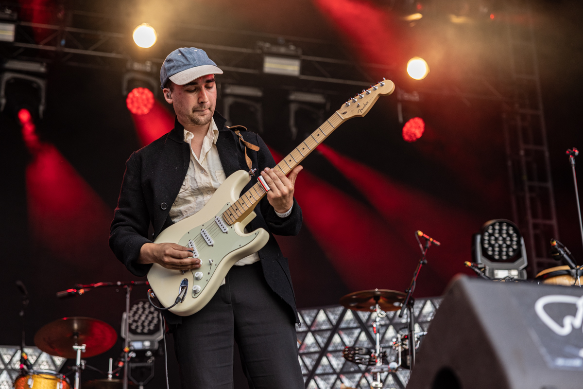 Tin Fingers @ Lokerse Feesten, picture 4, photographed by David Johnson - FrontView Magazine