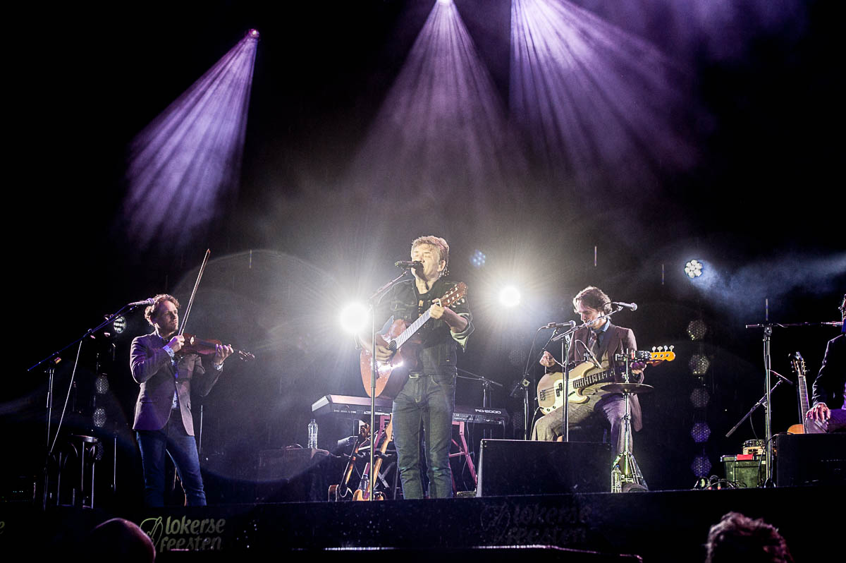 Bart Peeters @ Lokerse Feesten, picture 8, photographed by Gert Daemen - FrontView Magazine