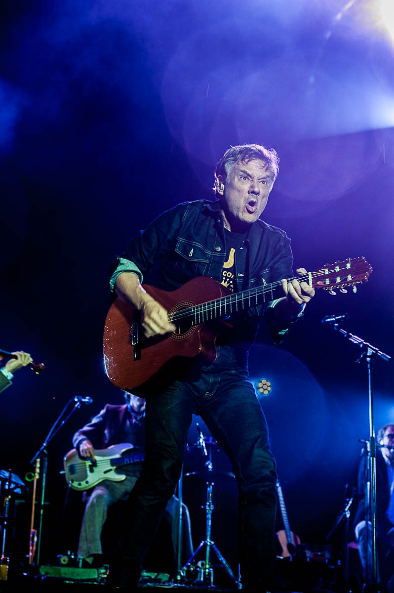 Bart Peeters @ Lokerse Feesten, picture 10, photographed by Gert Daemen - FrontView Magazine