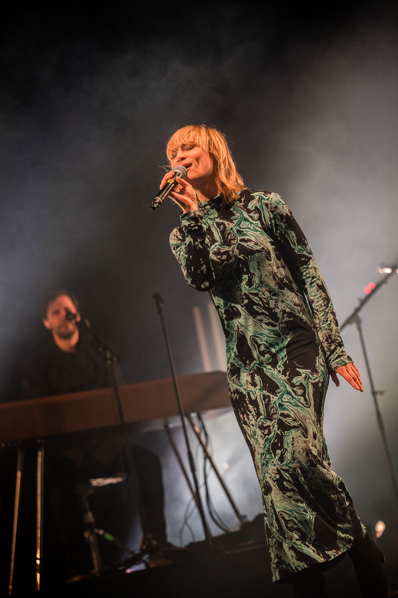 Hooverphonic @ Leuven Air, picture 15, photographed by Jürgen Bruynooghe - FrontView Magazine