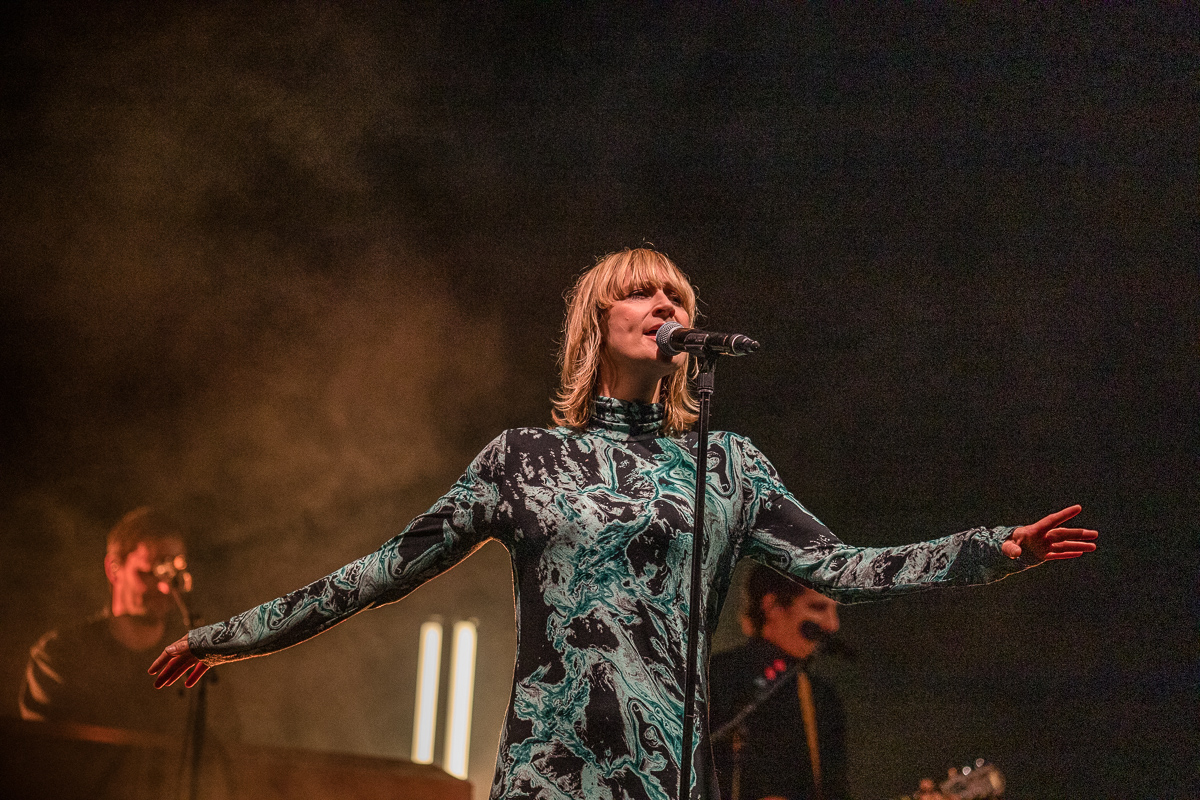 Hooverphonic @ Leuven Air, picture 30, photographed by Jürgen Bruynooghe - FrontView Magazine