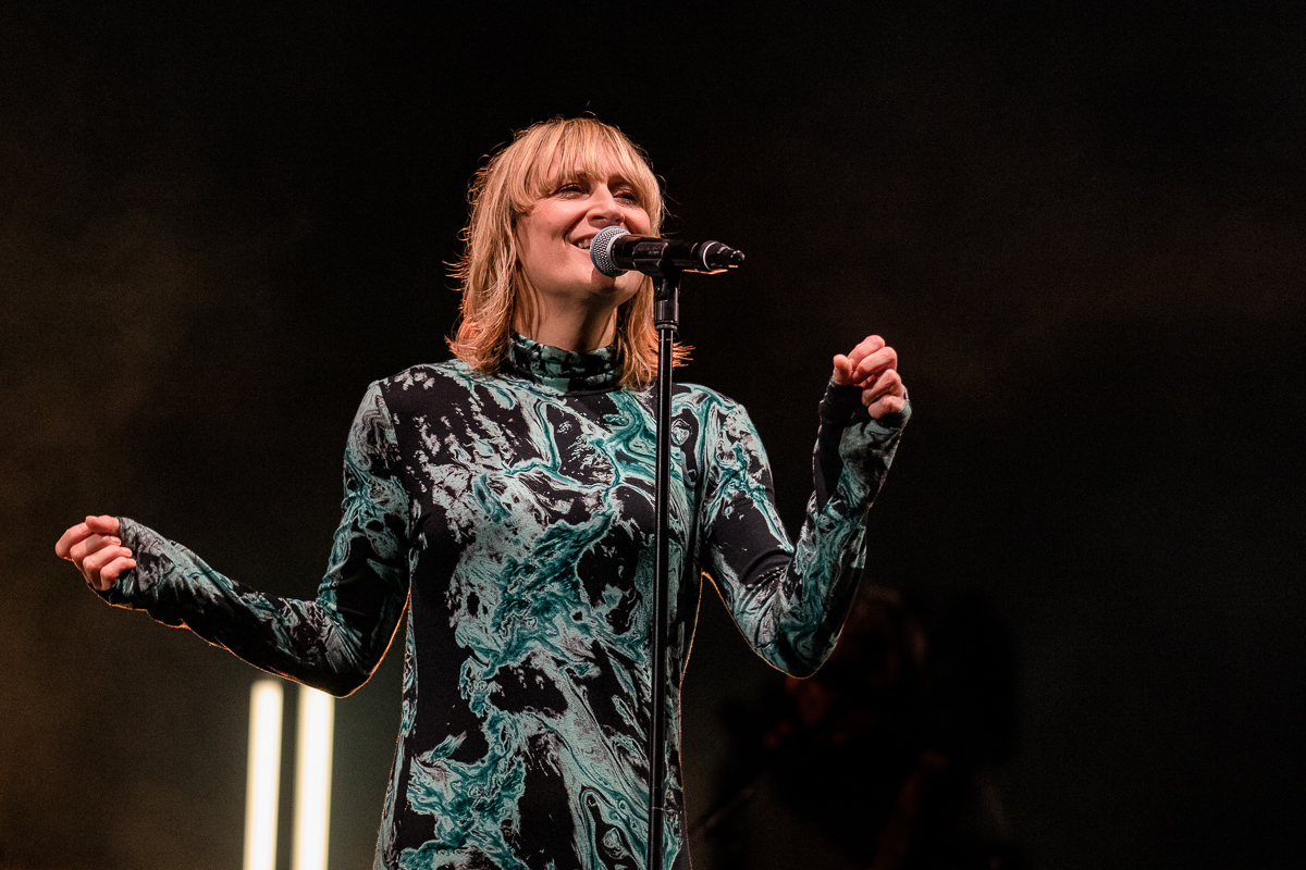 Hooverphonic @ Leuven Air, picture 31, photographed by Jürgen Bruynooghe - FrontView Magazine