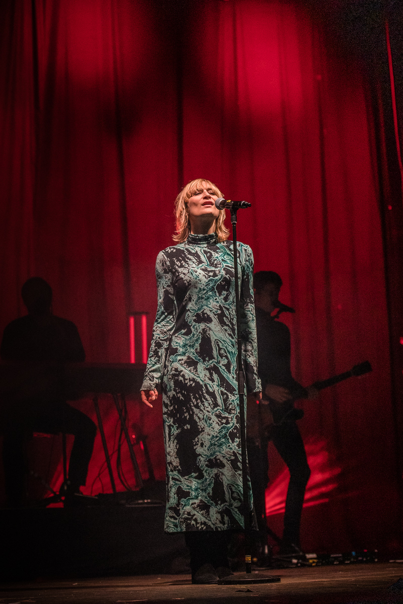 Hooverphonic @ Leuven Air, picture 34, photographed by Jürgen Bruynooghe - FrontView Magazine
