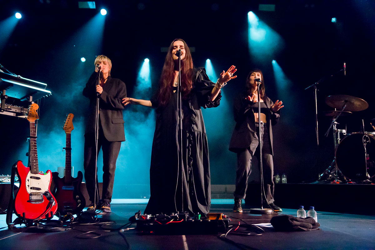 Eefje de Visser @ OLT Rivierenhof, picture 1, photographed by Marc Verdonck - FrontView Magazine