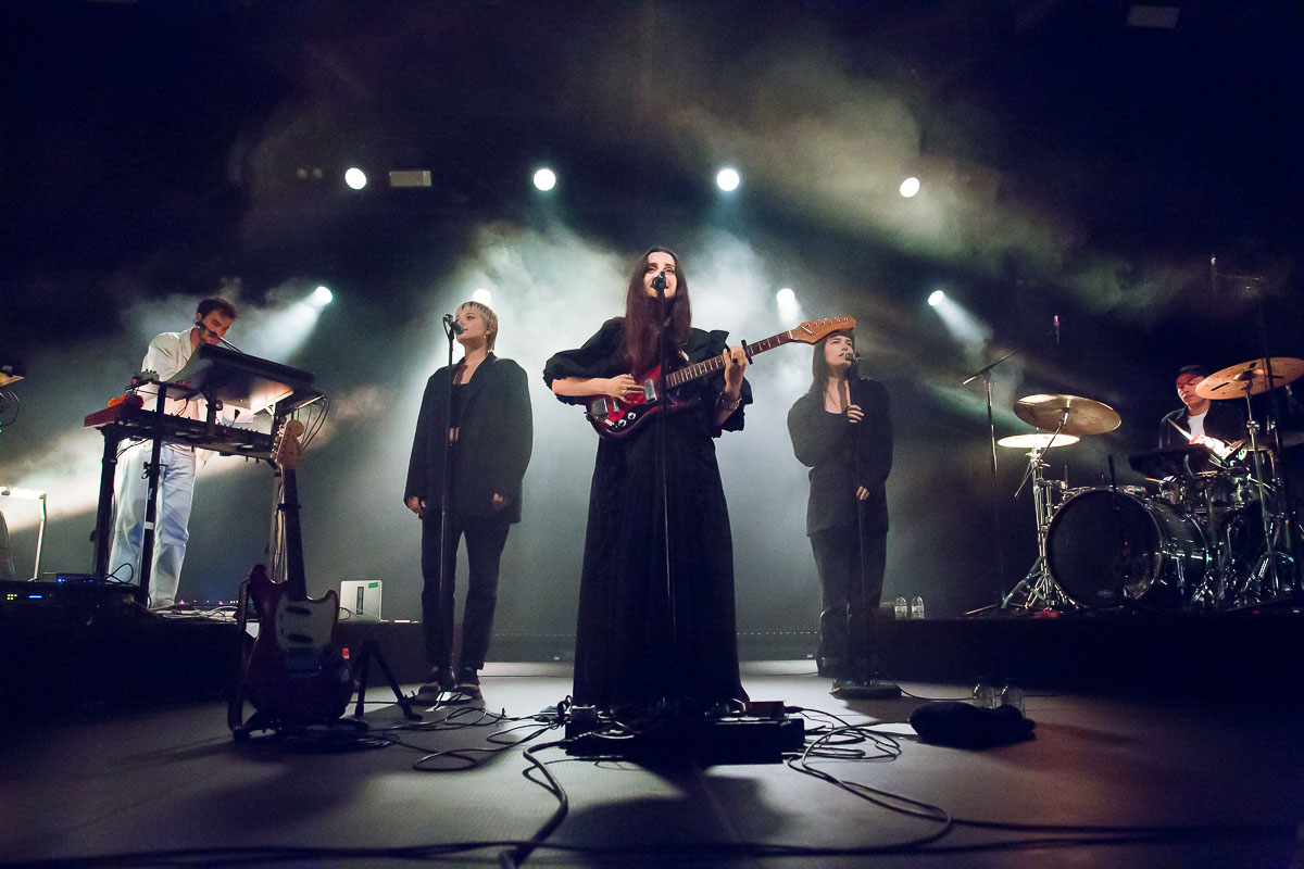 Eefje de Visser @ OLT Rivierenhof, picture 5, photographed by Marc Verdonck - FrontView Magazine