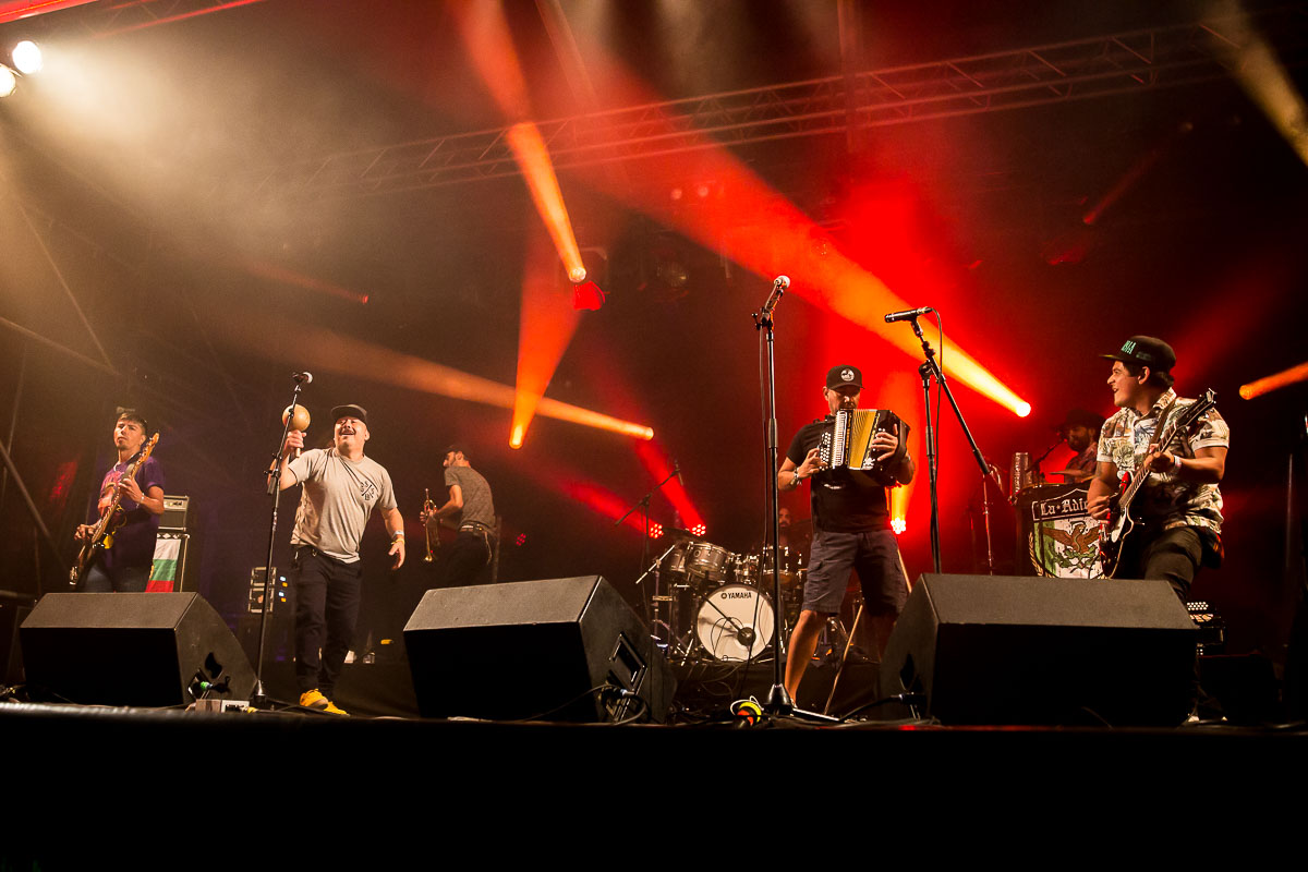 Kumbia Boruka @ Sfinks Mundial XL, picture 1, photographed by Marc Verdonck - FrontView Magazine