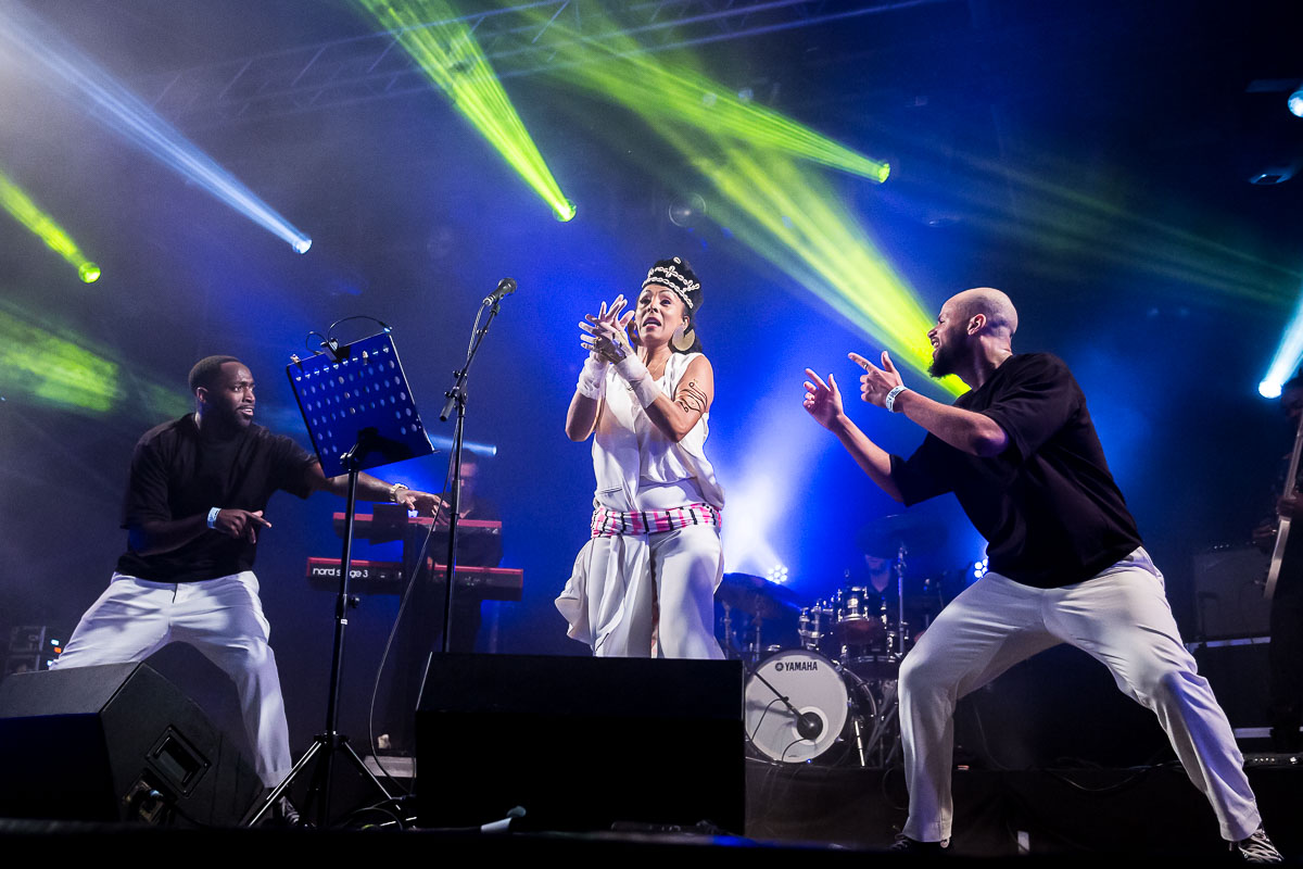 Zap Mama @ Sfinks Mundial XL, picture 14, photographed by Marc Verdonck - FrontView Magazine