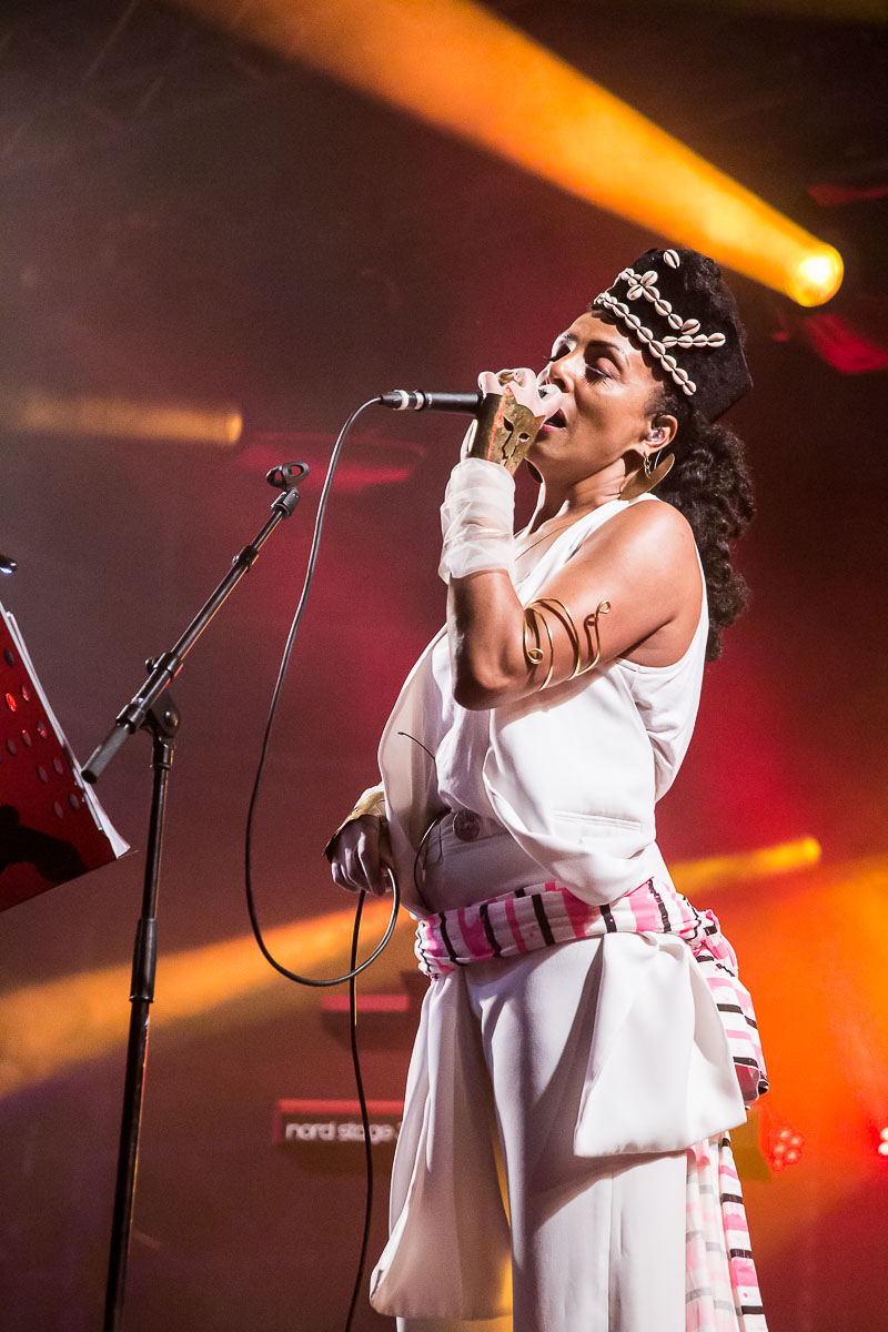Zap Mama @ Sfinks Mundial XL, picture 18, photographed by Marc Verdonck - FrontView Magazine
