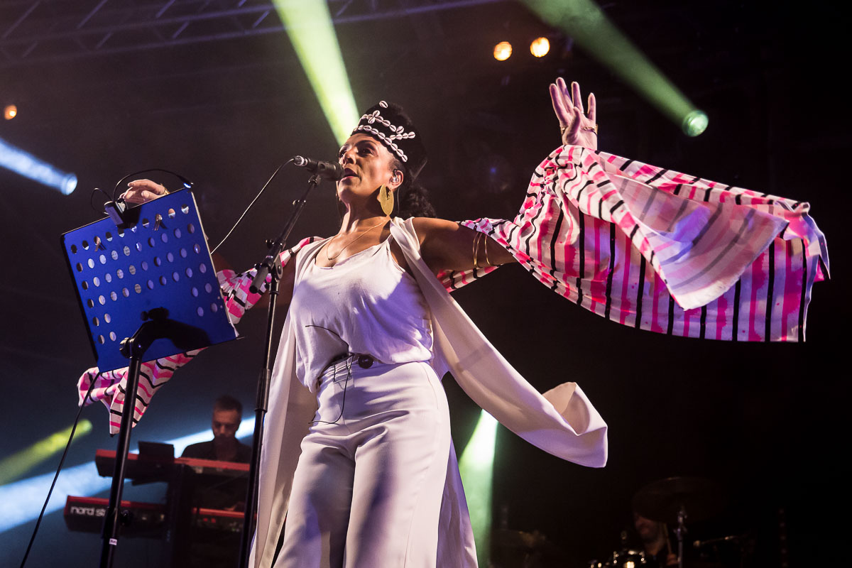 Zap Mama @ Sfinks Mundial XL, picture 20, photographed by Marc Verdonck - FrontView Magazine