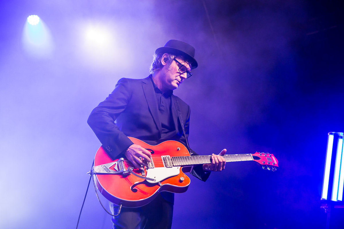 Hooverphonic @ OLT Rivierenhof, picture 4, photographed by Marc Verdonck - FrontView Magazine