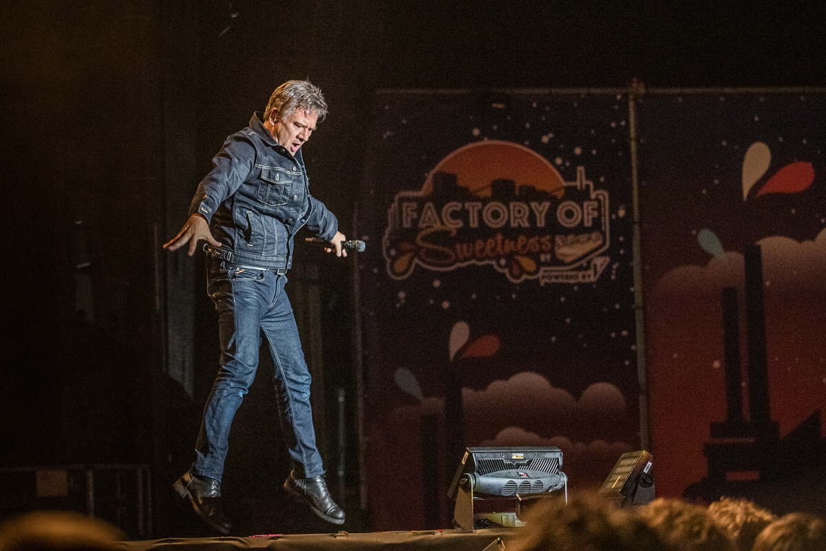 Bart Peeters & De Ideale Mannen @ Factory of Sweetness, picture 3, photographed by Jürgen Bruynooghe - FrontView Magazine