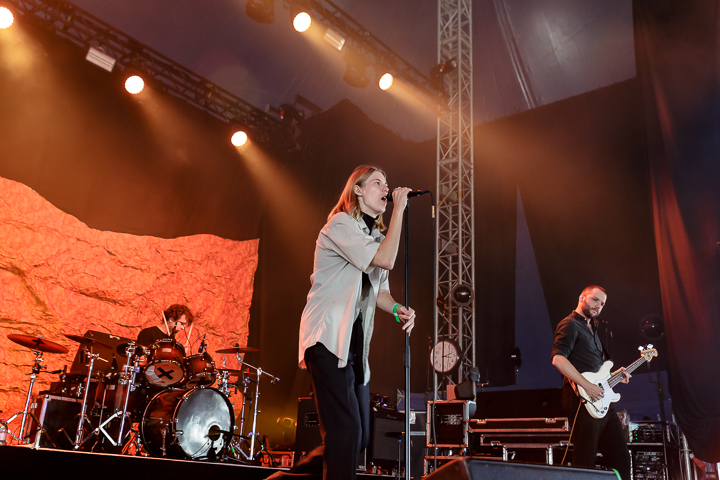 Whispering Sons @ Crammerock, foto 2, foto's door Peter Smet - FrontView Magazine