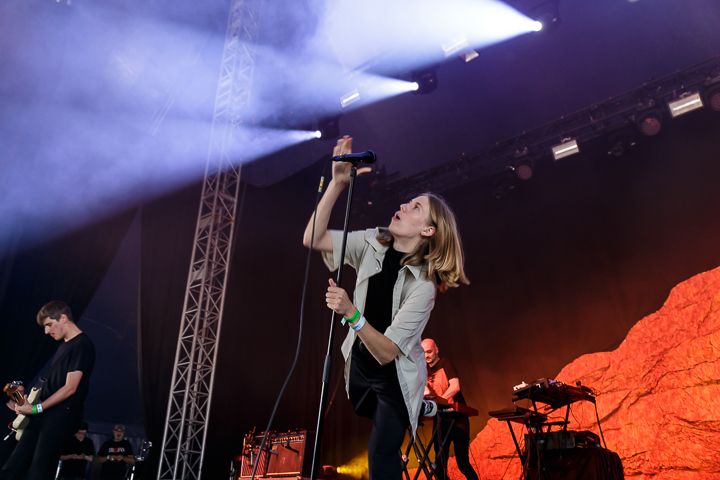 Whispering Sons @ Crammerock, foto 5, foto's door Peter Smet - FrontView Magazine