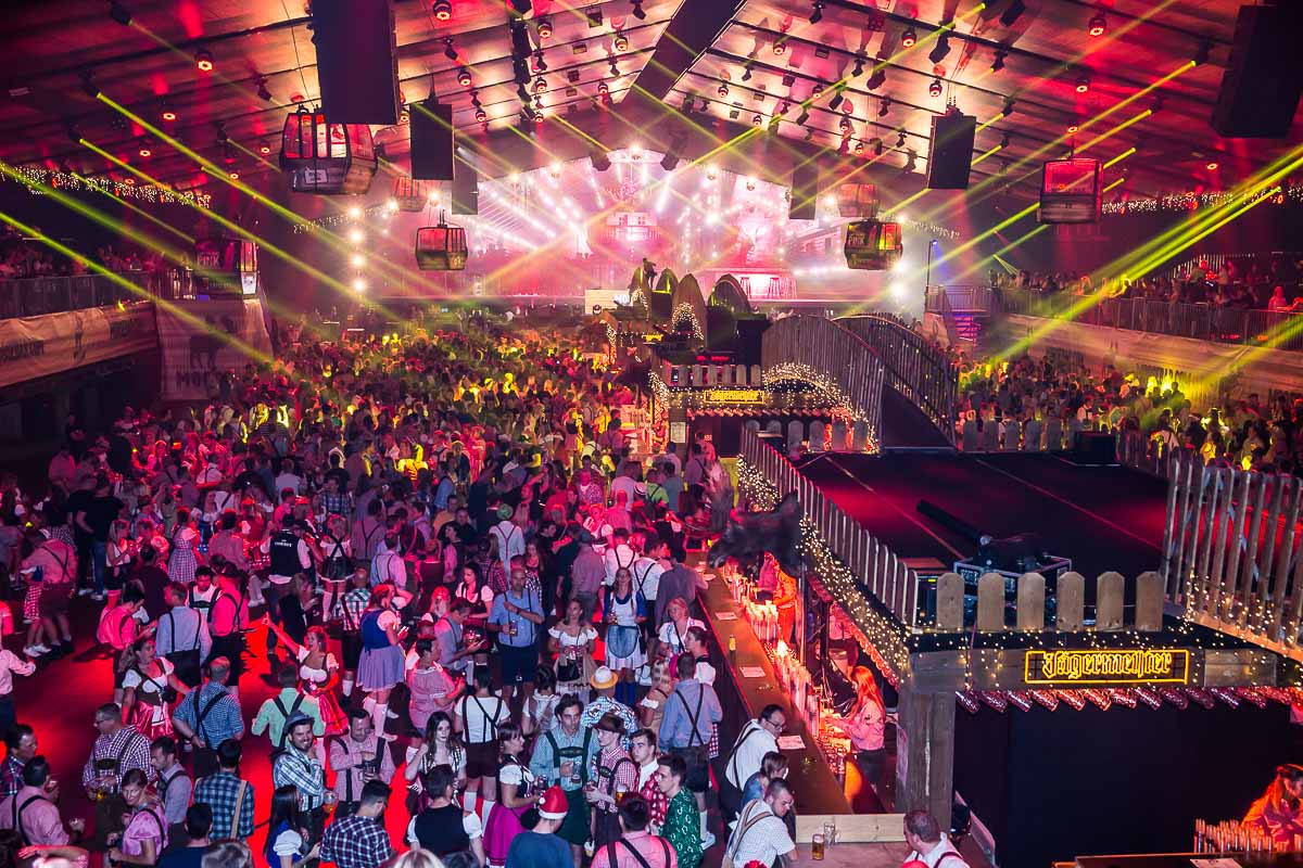 Moose Bar XXL @ Sportpaleis, picture 4, photographed by Marc Verdonck - FrontView Magazine