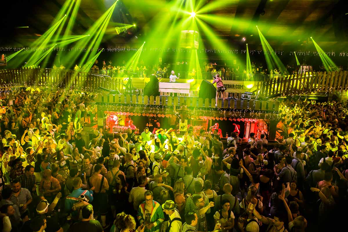 Moose Bar XXL @ Sportpaleis, picture 12, photographed by Marc Verdonck - FrontView Magazine
