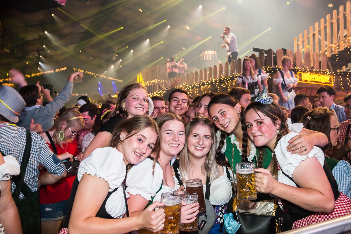 Moose Bar XXL @ Sportpaleis, picture 26, photographed by Marc Verdonck - FrontView Magazine