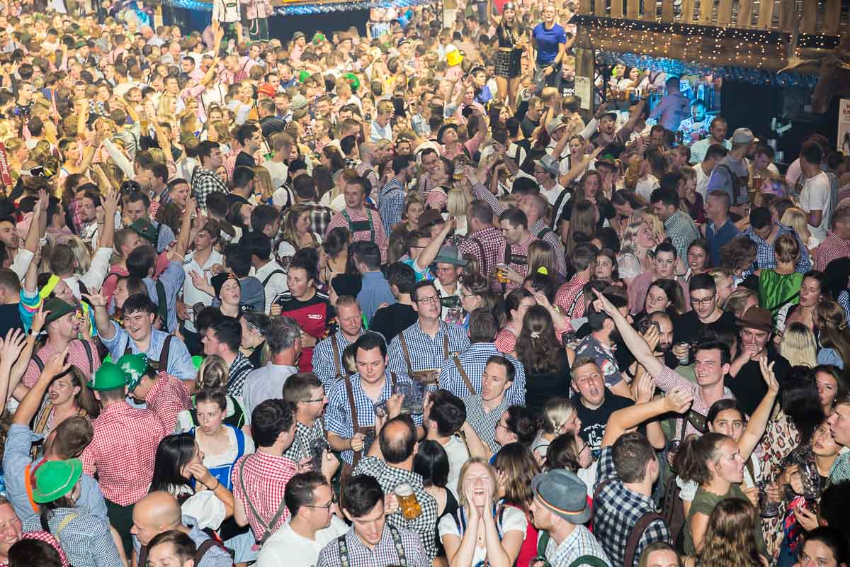 Moose Bar XXL @ Sportpaleis, picture 48, photographed by Marc Verdonck - FrontView Magazine
