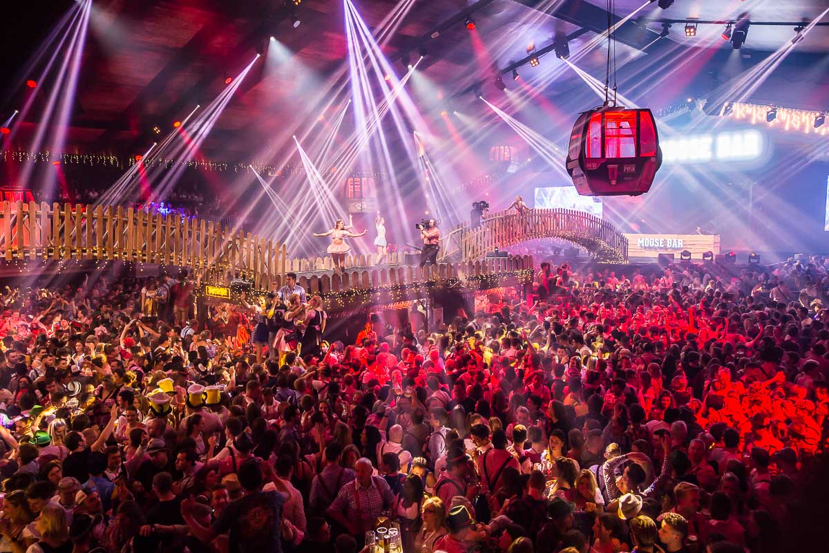 Moose Bar XXL @ Sportpaleis, picture 49, photographed by Marc Verdonck - FrontView Magazine