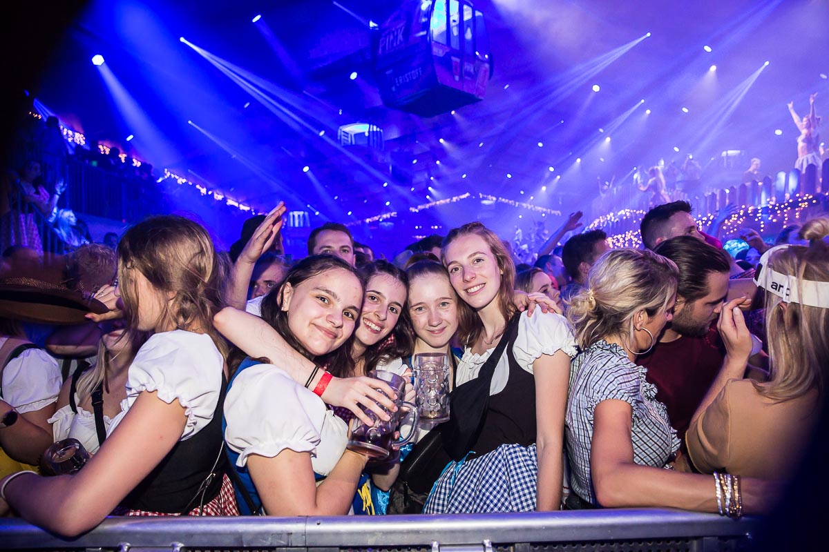 Moose Bar XXL @ Sportpaleis, picture 65, photographed by Marc Verdonck - FrontView Magazine